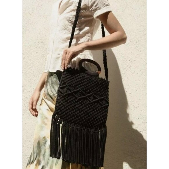 NWT DANIELLE NICOLE Black Macrame Crossbody Bag with Wooden Handle & Fringe - Picture 5 of 12